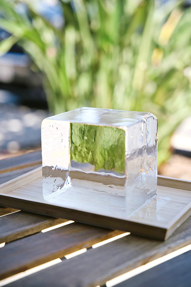 kuramoto ice cube